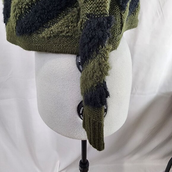 John + Jenn Chevron Pattern Sweater XS Black & Green Acrylic NWOT - Picture 15 of 16
